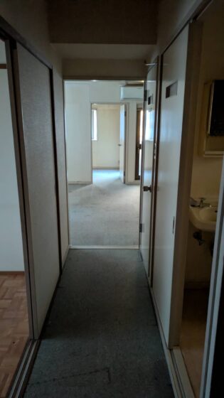 東京都目黒区　マンションスケルトン解体工事